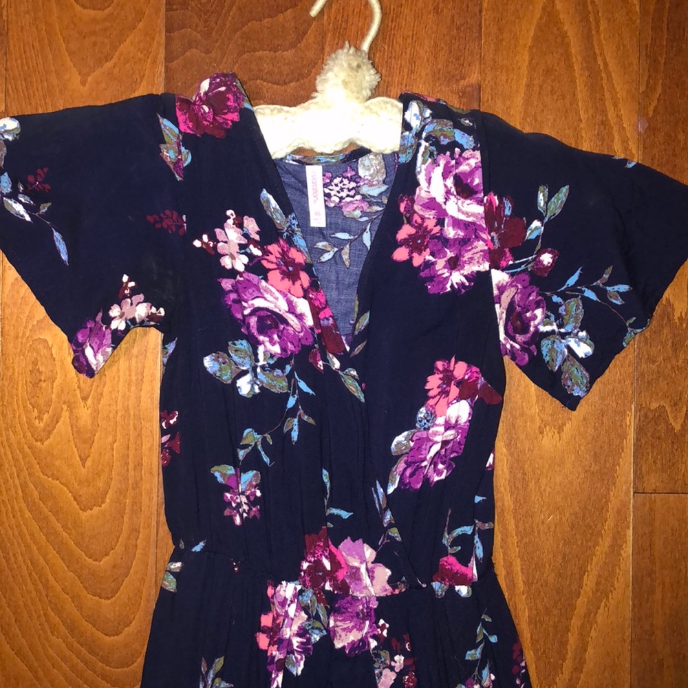 Beautiful Maxi Romper - Picture 6 of 6